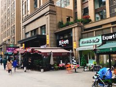 门面-三国惹火烤肉·中日韩烤肉集合店(百草路店)