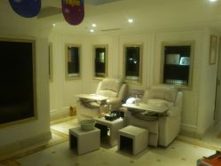 -孔雀手美甲美睫护理