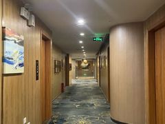 -清水湾酒店(深圳横岗塘坑地铁站店)