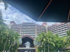 -三亚湾海居铂尔曼度假酒店