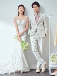 -易摄影婚纱摄影工作室