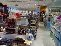 -名创优品(海珠乐峰广场店)