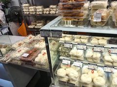 -白玉兰食品甜凤店(合生汇店)