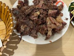-闫家驴肉老店(华电一校店)