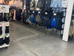 -迪卡侬(鲁泰大道店)