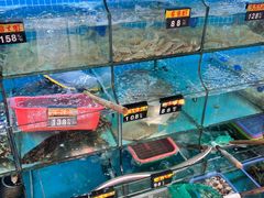 -覃记海鲜美食餐厅