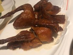 爆汁脆皮乳鸽-虾饺妹·酒家(金碧店)