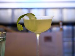 -Whisper Bar 