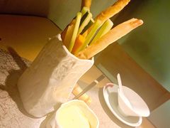 -穹六人间 people 6(岳阳路店)