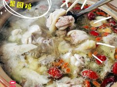 -威邵鸡煲(西华路总店)