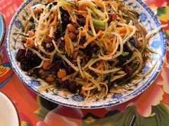 -闯关东东北农家菜(崂山石老人店)