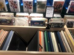 -光海书局(南京东路第一百货店)