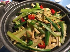 秋葵炒冬笋-天厨妙香素食餐厅(清华店)