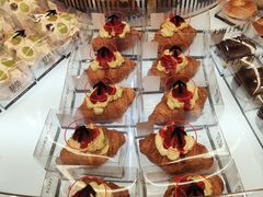 -HOT CRUSH趁热集合·现烤面包(环球港店)