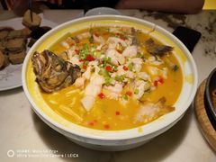 酸辣金汤鲈鱼-弄堂里(西溪龙湖天街店)