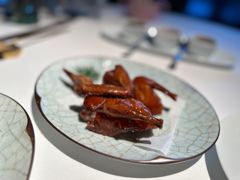 脆皮乳鸽-新荣记(BFC外滩金融中心店)