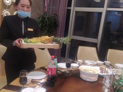 -威尔佳·创意陕菜融合菜(老城根红庙坡地铁站店)