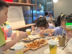 -必胜客(银盆路店)