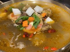 -顶顶汤火牛排火锅·经典铜锅涮肉