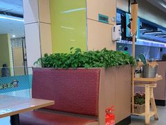大堂-灵芝妹子海鲜米线(香炉礁山姆店)