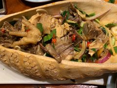 -老滇山寨•云南特色菜•地方菜•民族风情歌舞表演(金碧店)