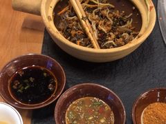 -阿山卓·野生菌火锅·纳西火塘烤肉