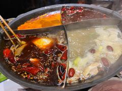 -白乐天毛肚火锅馆(南滨路店)