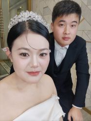 -都市丽人婚纱摄影