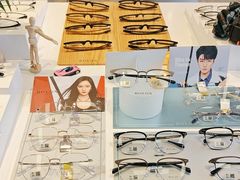 -罗伯特眼镜·蔡司官方授权(前海桂湾店)