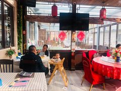 -明月食府(二区干二路店)
