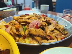 -休记光头香辣蟹干锅(绵竹店)