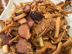 竹笋干炒腊味-柴火农家饭(遇龙河店)