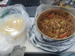 -老婆婆炒饭(小白楼1902欧式风情街店)