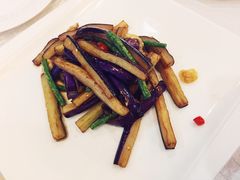 长豆角烧茄子-美泉宫饭店美泉盛宴海鲜
