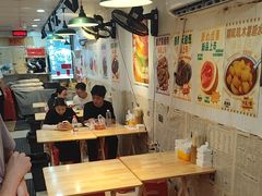 -柳州肥姨妈大骨螺蛳粉(东靖路店)