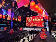 -VIVA·百人年会团建篮球场轰趴馆