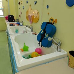 -鱼乐贝贝婴幼儿水育馆(达文路店)