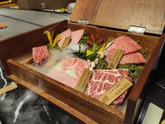 -山川小町·极番烧肉(新地假日广场店)