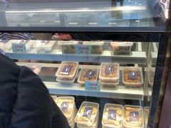 面包甜点陈列柜-老人和饭店(淮海中路店)