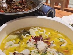 酸菜鱼-松沪名灶·豆浆鱼头·新上海菜(飞航吾悦广场店)