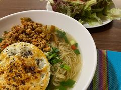-珠海拱北口岸希尔顿欢朋酒店