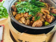 -芳村榕树头叹佬鸡煲(体育西店)