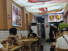 大堂-冒菜西施·非遗冒菜(总店)