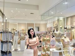 -百盛(万象城店)