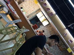 等位区-久食久美食广场(学院国际大厦店)