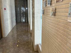 -跃动游泳健身俱乐部(新华传媒店)