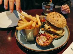 香浓蘑菇牛肉汉堡-blue frog蓝蛙(长泰广场店)