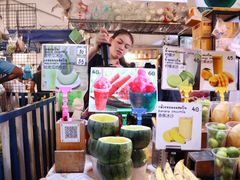 -席娜卡琳火车铁道夜市