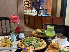 -玲婧胡同·生日蛋糕·餐厅(嘉里城店)