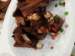 -侬佳蒸菜馆(听潮店)